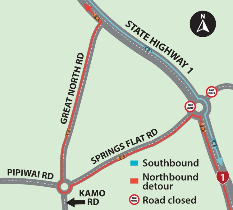 Road-closure map near Kamo showing a red northbound detour via Great North Road and Springs Flat Road, with southbound State Highway 1 traffic in blue.